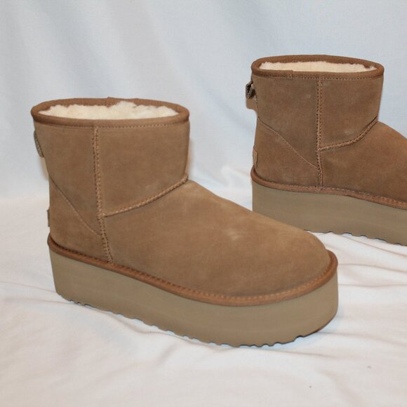 NIB UGG WOMEN'S MINI CHESTNUT PLATFORM SUEDE SHEARLING LINED ANKLE‎ BOOTS - Picture 4 of 8